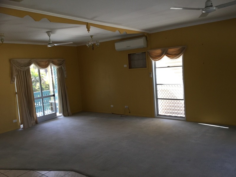 10 Saffola Place, Emerald QLD 4720