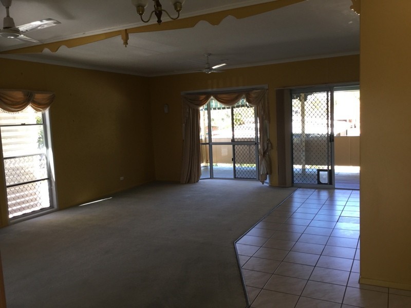 10 Saffola Place, Emerald QLD 4720