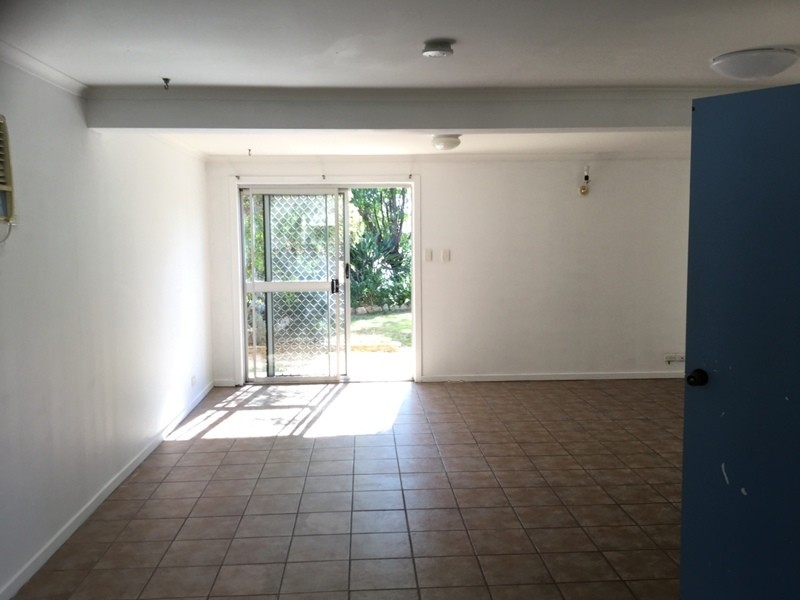 10 Saffola Place, Emerald QLD 4720