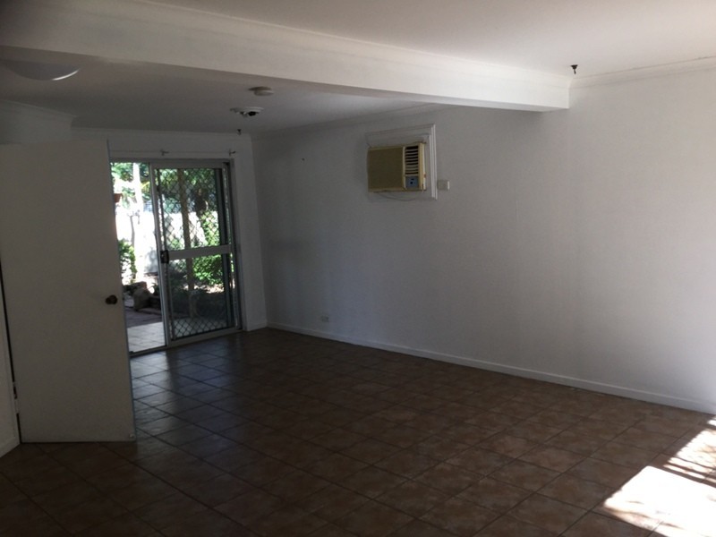 10 Saffola Place, Emerald QLD 4720