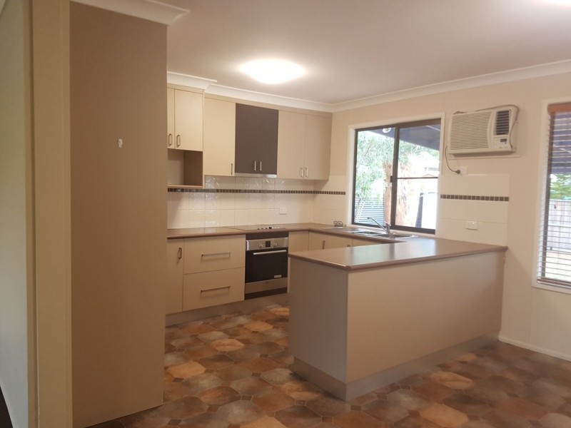 11 Morse Street, Emerald QLD 4720