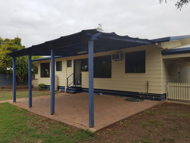 11 Morse Street, Emerald QLD 4720