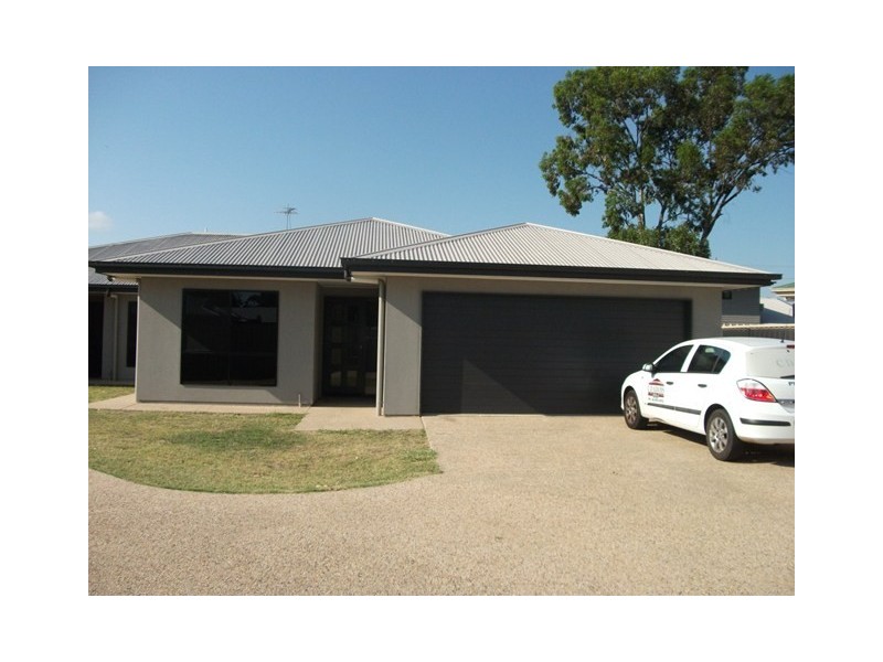 1/15 Paperbark, Emerald QLD 4720