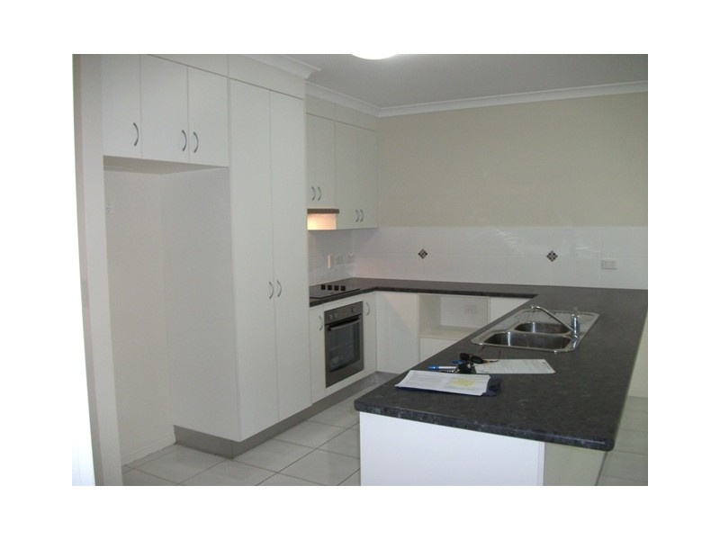 1/15 Paperbark, Emerald QLD 4720