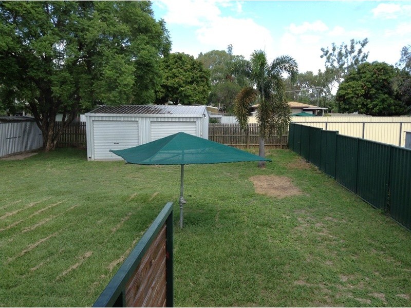 14 Diamond Ave, Emerald QLD 4720