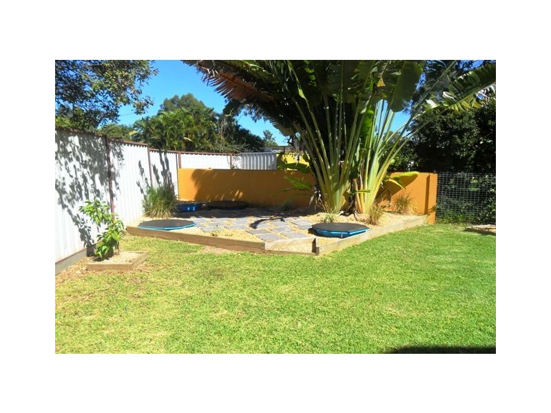5 Andrea Place, Emerald QLD 4720