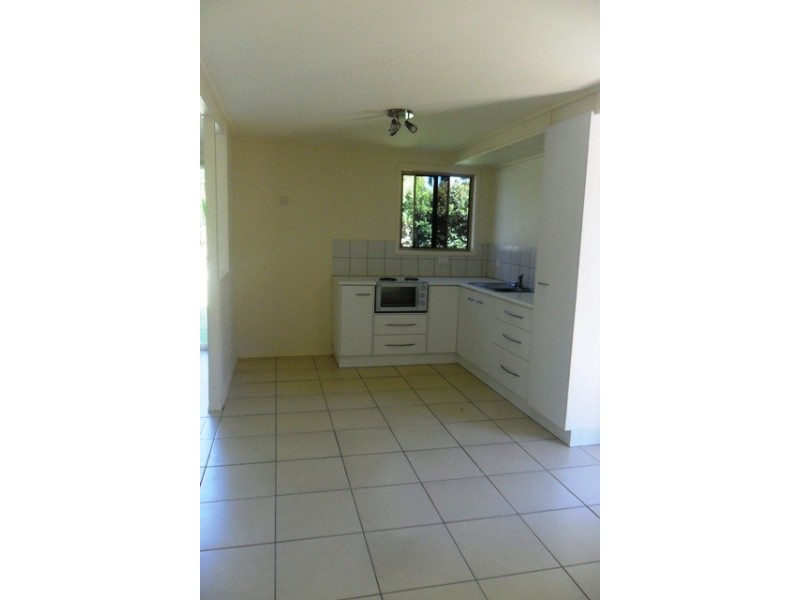 5 Andrea Place, Emerald QLD 4720