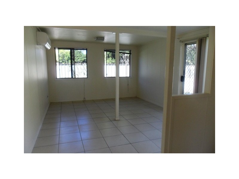 5 Andrea Place, Emerald QLD 4720