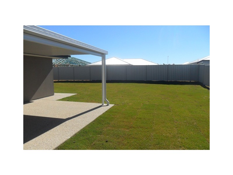 5 Singleton Court, Emerald QLD 4720