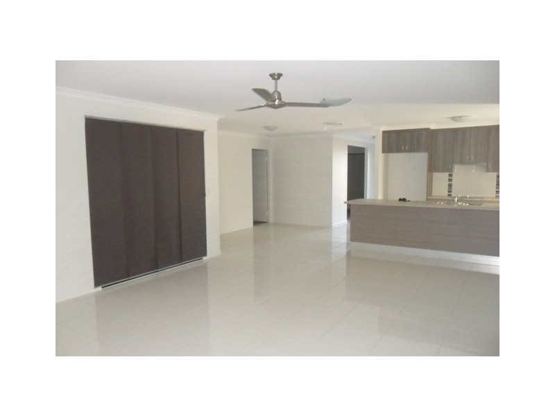 5 Singleton Court, Emerald QLD 4720