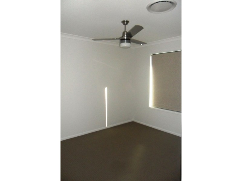 5 Singleton Court, Emerald QLD 4720