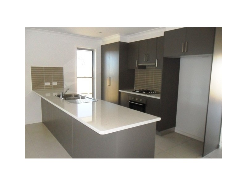 13 Whitney Street, Emerald QLD 4720