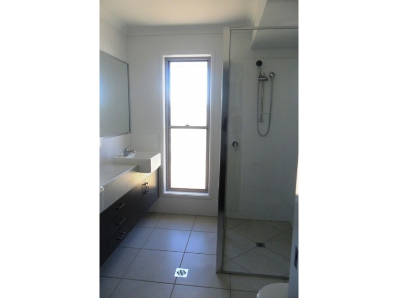 13 Whitney Street, Emerald QLD 4720