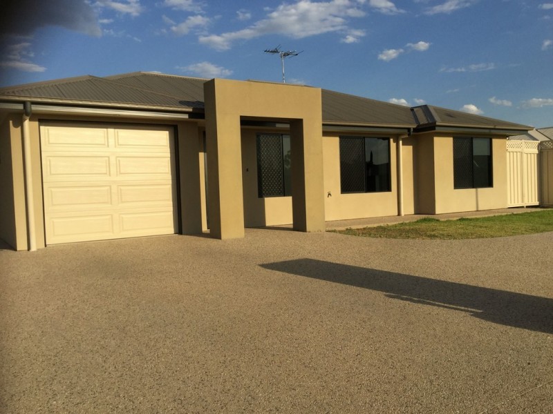 1/27 Moriarty Street, Emerald QLD 4720