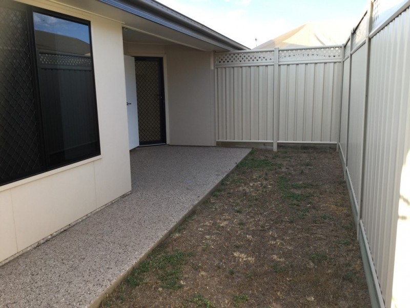 1/27 Moriarty Street, Emerald QLD 4720