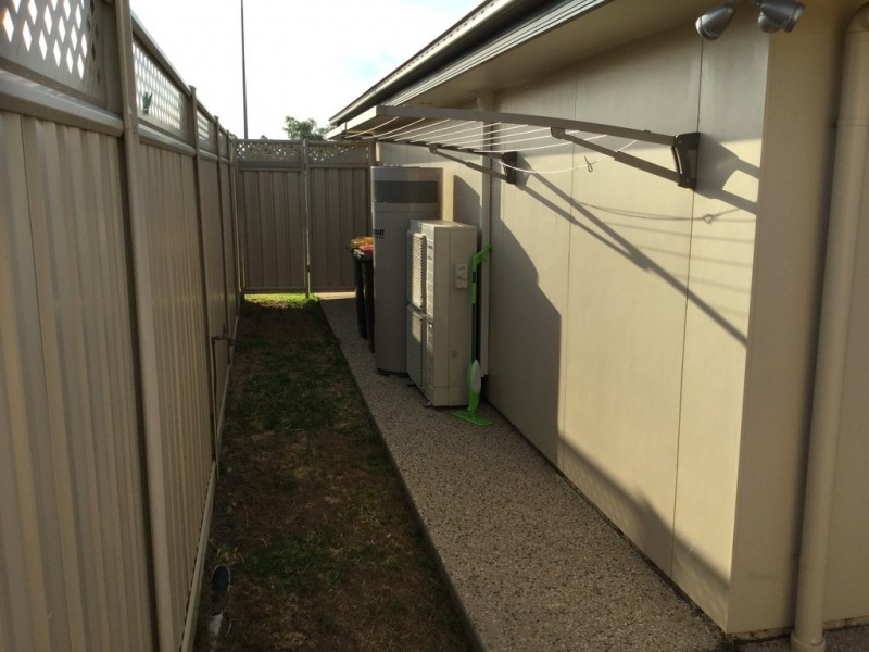 1/27 Moriarty Street, Emerald QLD 4720