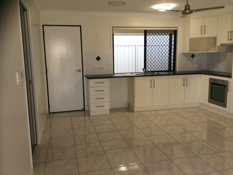 4/27 Moriarty Street, Emerald QLD 4720