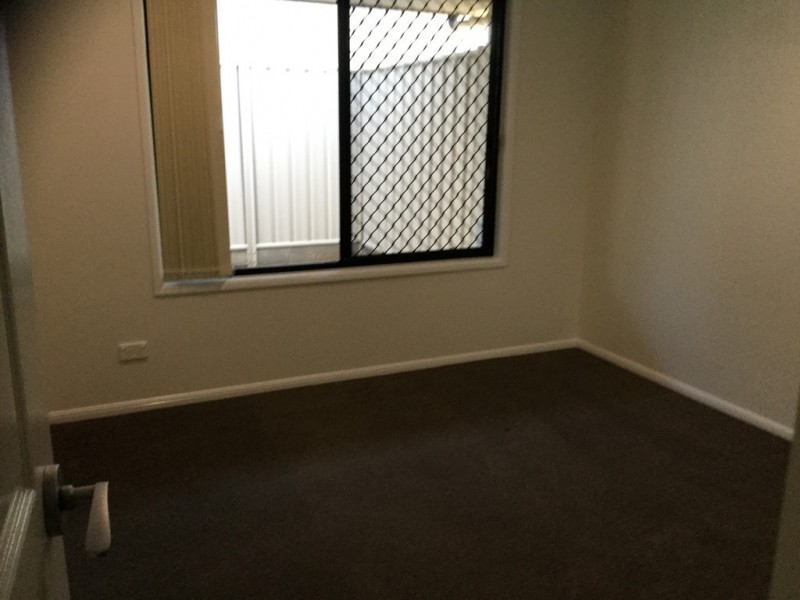 4/27 Moriarty Street, Emerald QLD 4720