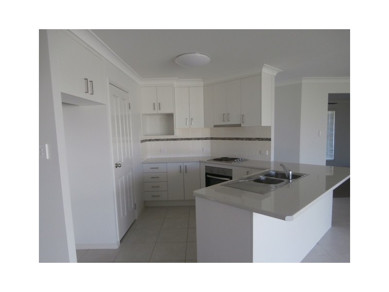 23 Scenic Drive, Emerald QLD 4720