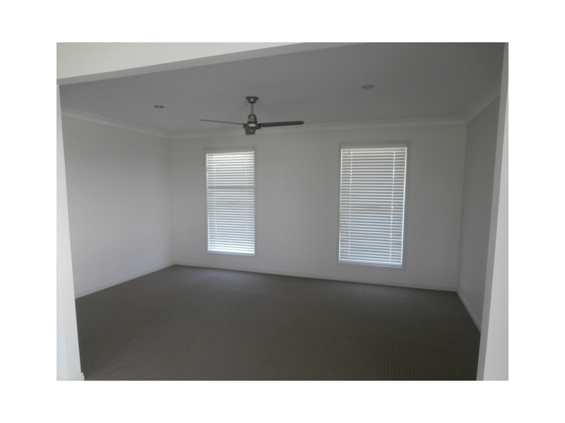 23 Scenic Drive, Emerald QLD 4720