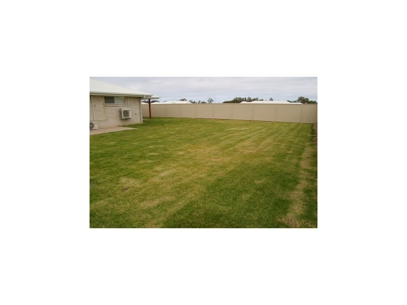 23 Scenic Drive, Emerald QLD 4720