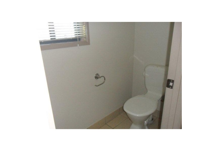 26 Crozier Cresent, Emerald QLD 4720