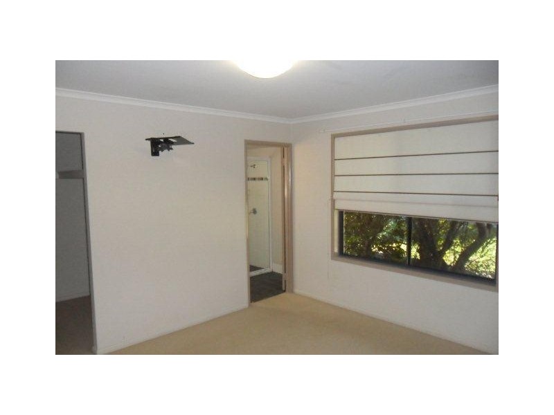 26 Crozier Cresent, Emerald QLD 4720