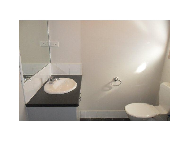 26 Crozier Cresent, Emerald QLD 4720