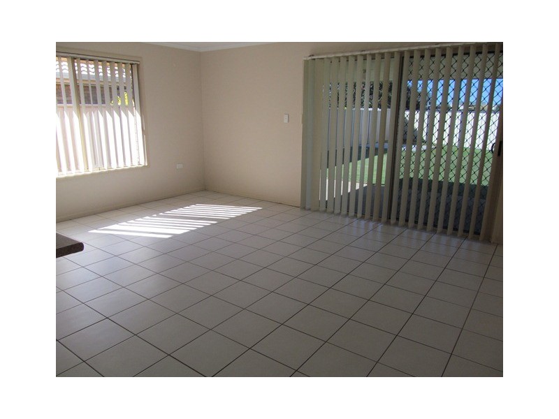 10 Forest Lane, Emerald QLD 4720