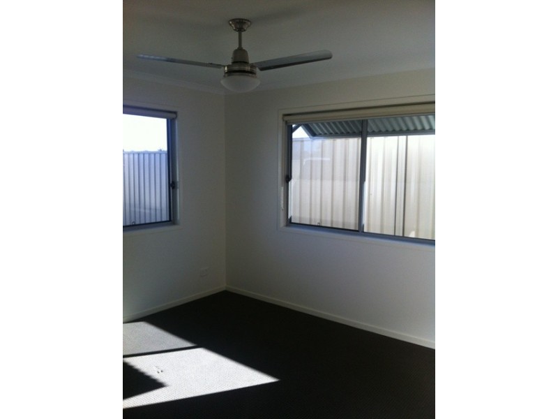 2/5 Newman Drive, Emerald QLD 4720