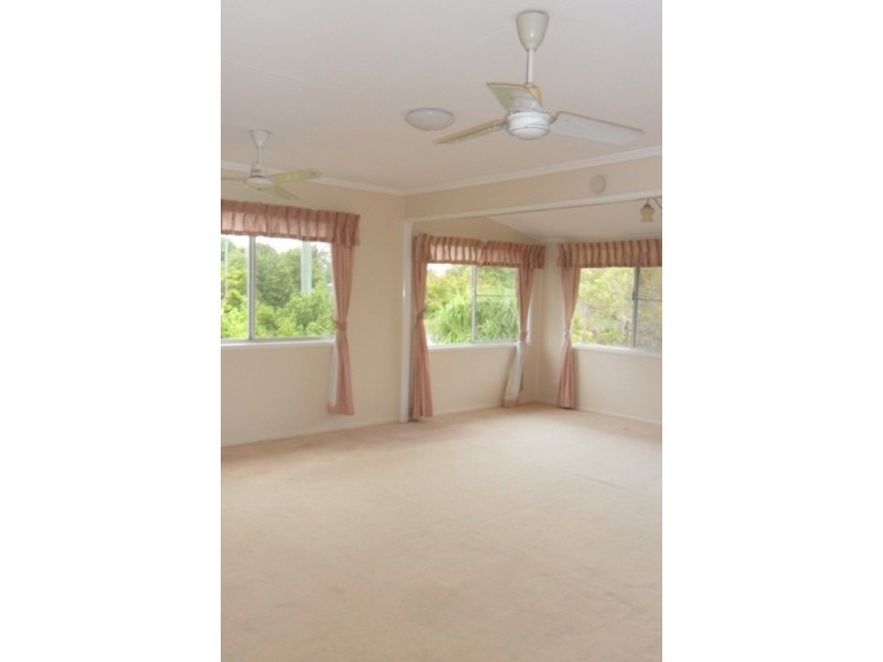 15 Old Airport Drive, Emerald QLD 4720