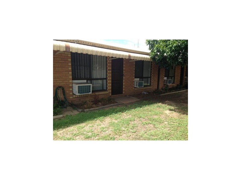 2/14 School Lane, Emerald QLD 4720