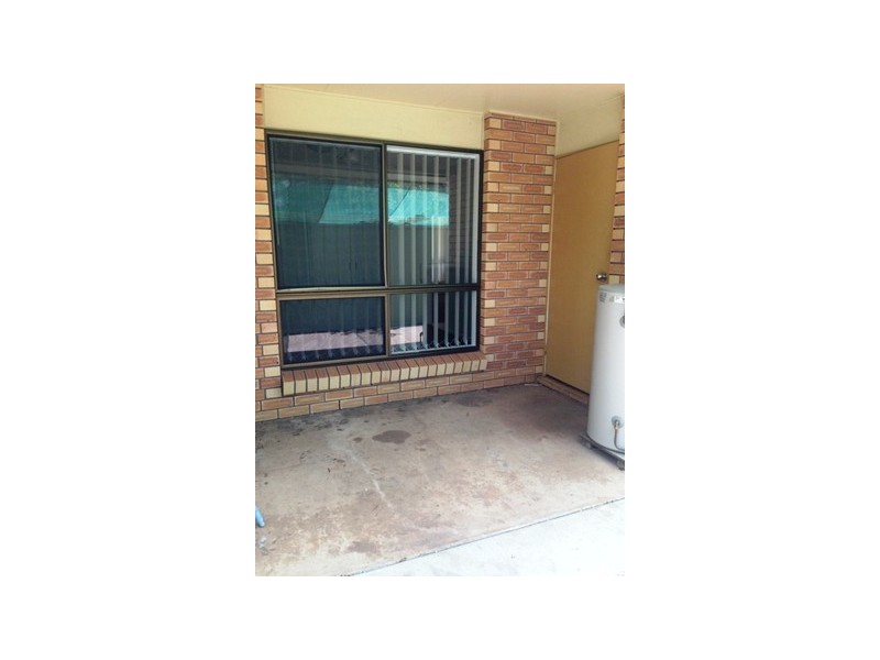 2/14 School Lane, Emerald QLD 4720
