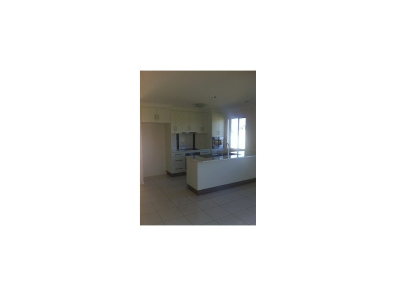 6/44 Lakeside Drive, Emerald QLD 4720