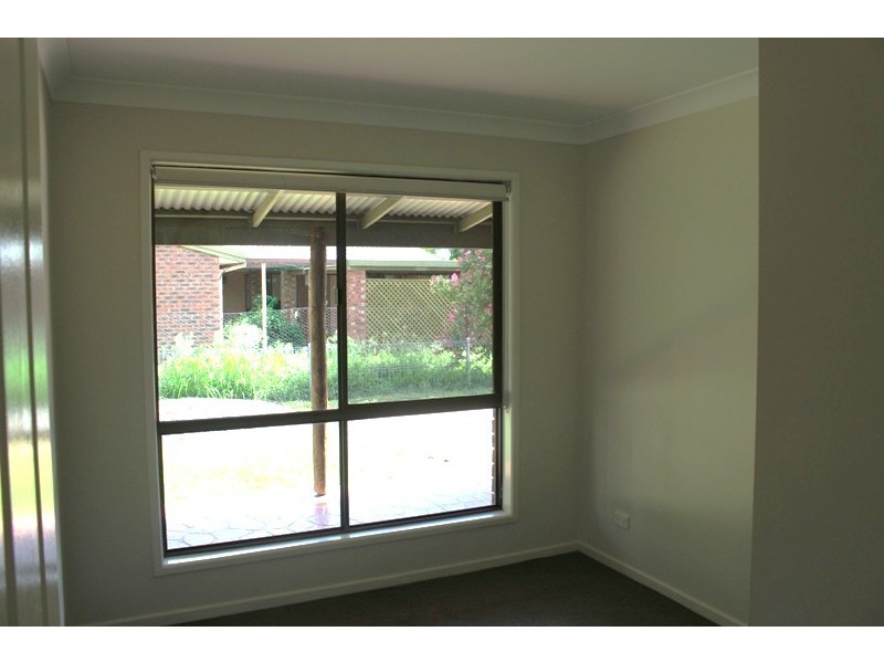 7 Gilbert Place, Emerald QLD 4720