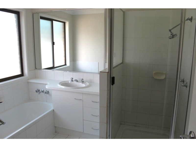 7 Gilbert Place, Emerald QLD 4720