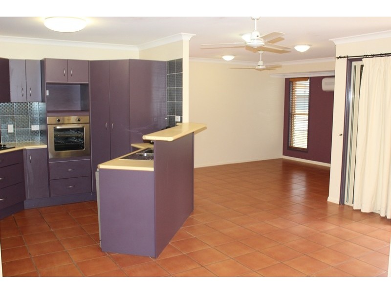 18 Vicki Close, Emerald QLD 4720