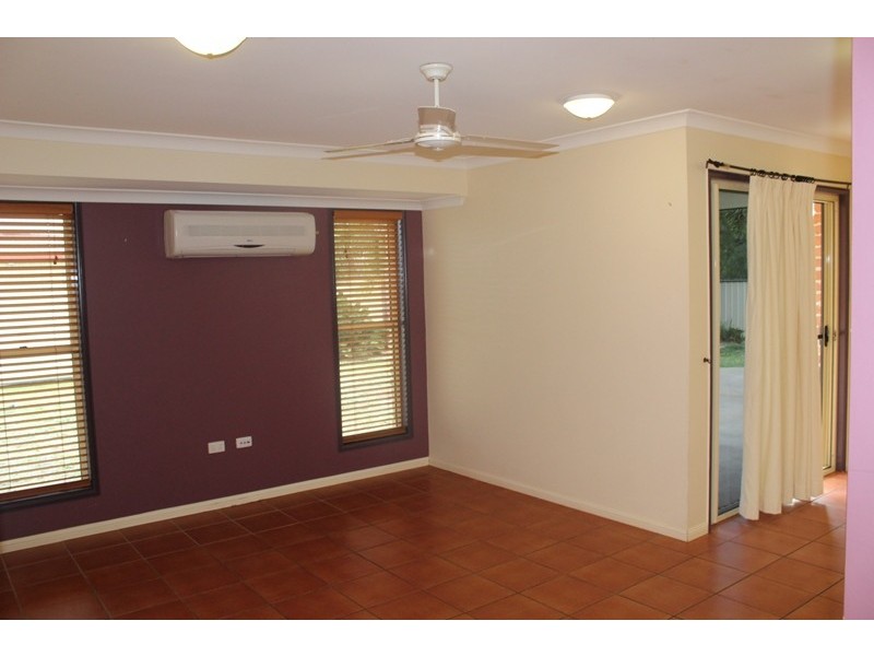 18 Vicki Close, Emerald QLD 4720