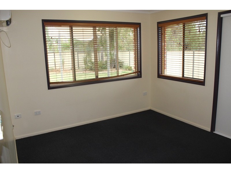 18 Vicki Close, Emerald QLD 4720