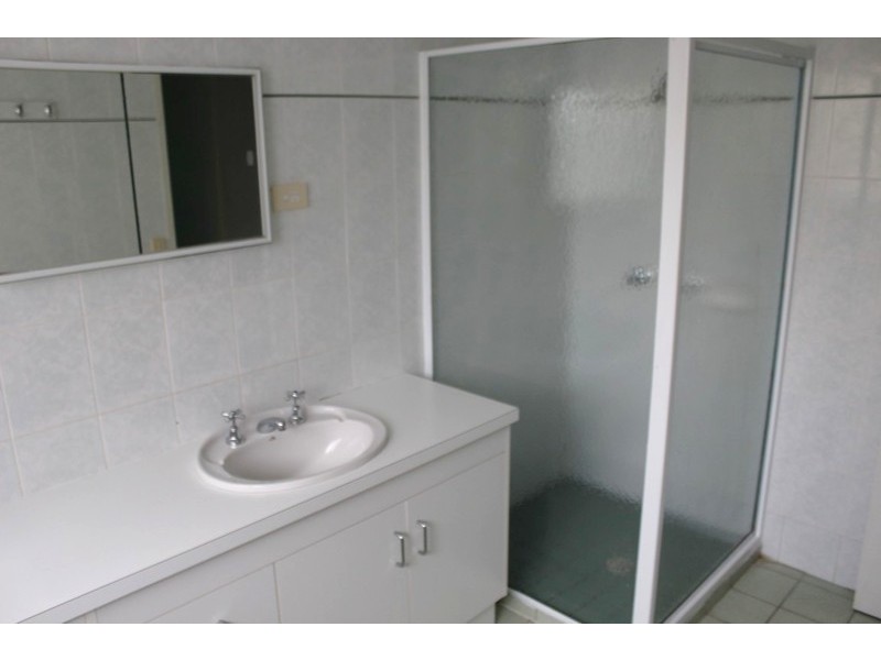 22 Loch Street, Emerald QLD 4720