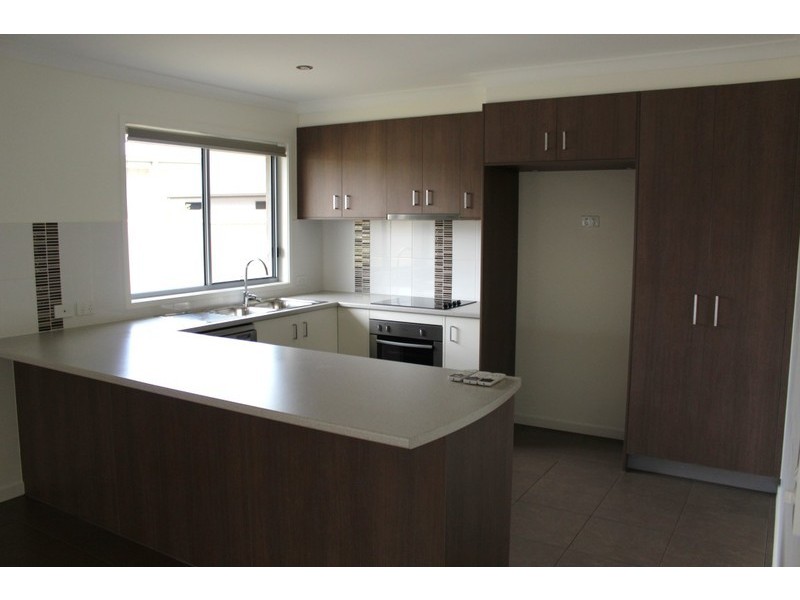 13 Singleton Court, Emerald QLD 4720