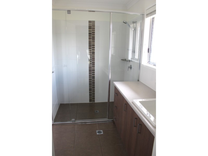 13 Singleton Court, Emerald QLD 4720