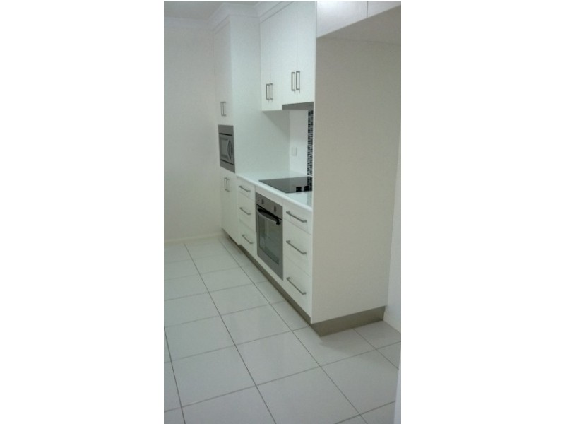 5/44 Lakeside Drive, Emerald QLD 4720