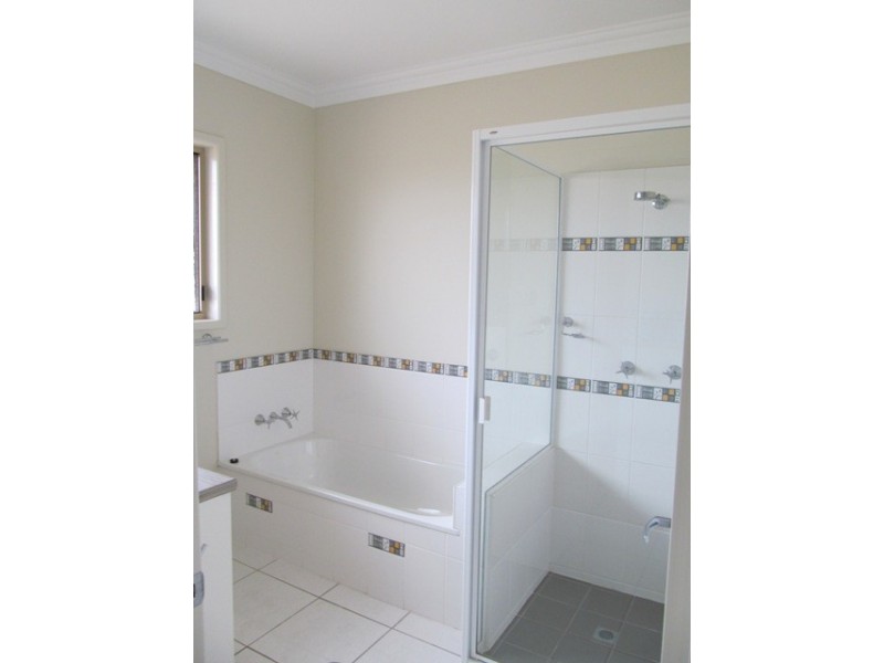 37 Mayfair Drive, Emerald QLD 4720