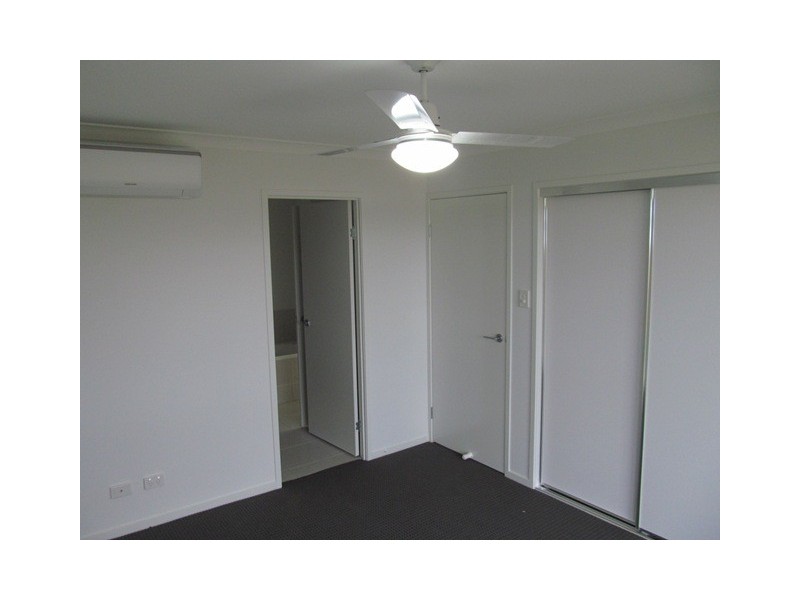 13/8 Hillcrest Street, Emerald QLD 4720