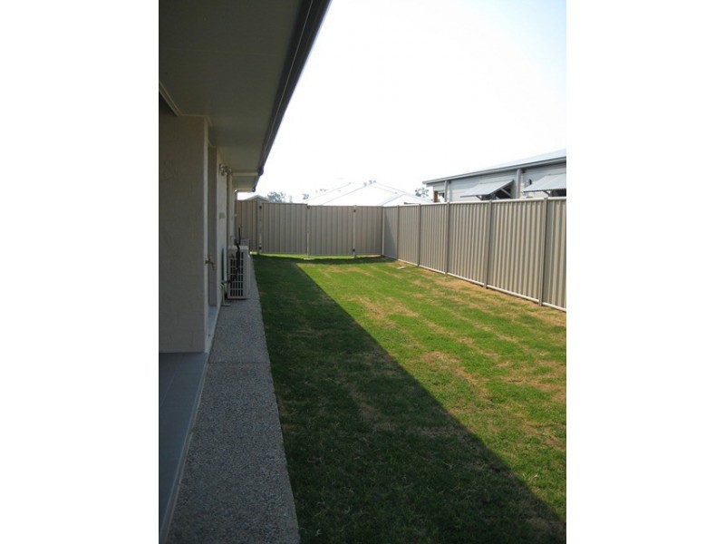 12 Newman Drive, Emerald QLD 4720