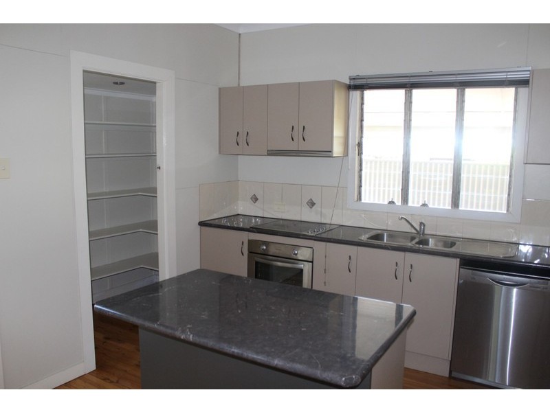 73 Opal, Emerald QLD 4720