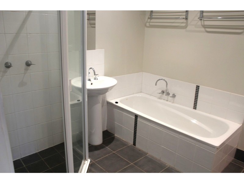 73 Opal, Emerald QLD 4720