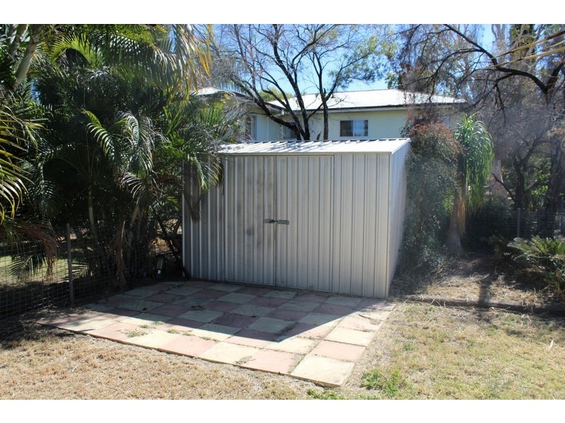 73 Opal, Emerald QLD 4720