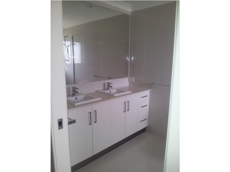 3 Cook Close, Emerald QLD 4720
